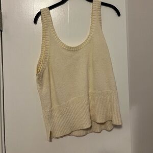 COPY - Madewell sweater tank— size large